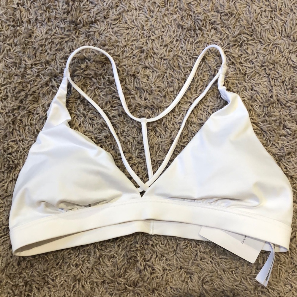 Victoria’s Secret sports bra / bralette